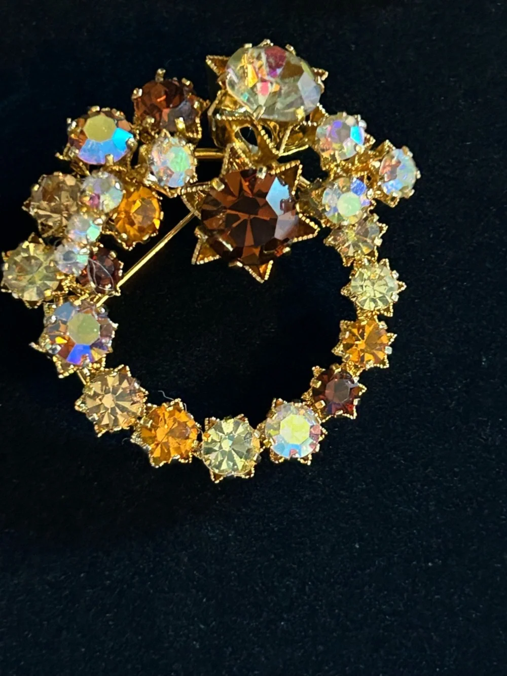 Karu Arke Aurora Crystal Brooch and Clip-On Earrings Set - Brown and Iridescent